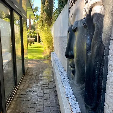 Villa Un Joyau Vue Cap D'antibes Piscine Body Fitness Sauna & *