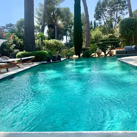 Un Joyau Vue Cap D'antibes Piscine Body Fitness Sauna & *